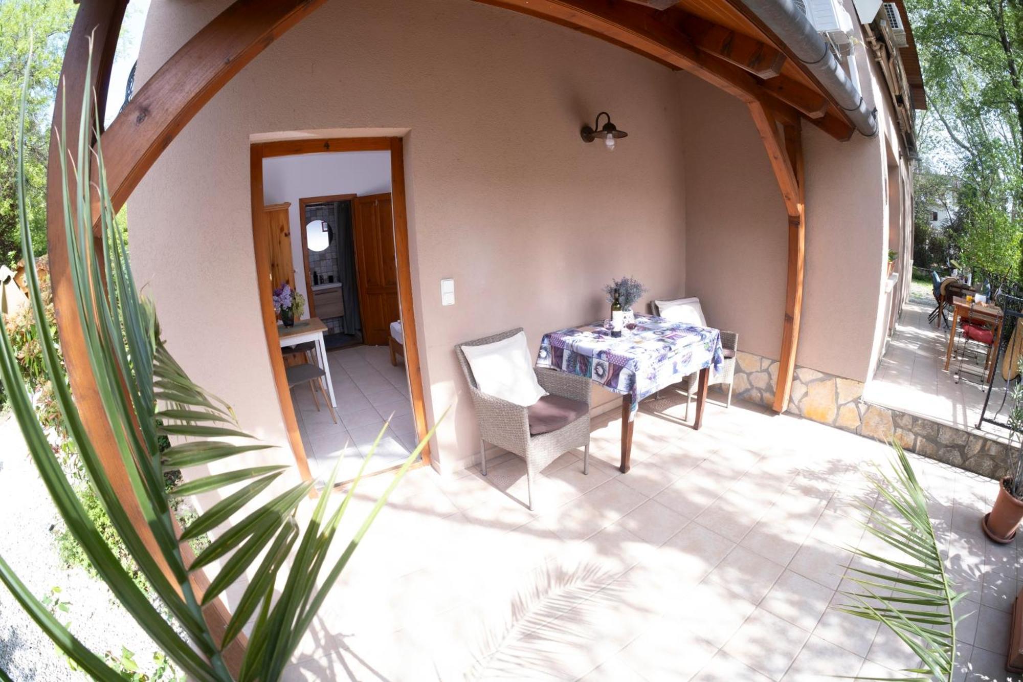 Vicze Apartmanhaz ชิโอฟก ภายนอก รูปภาพ