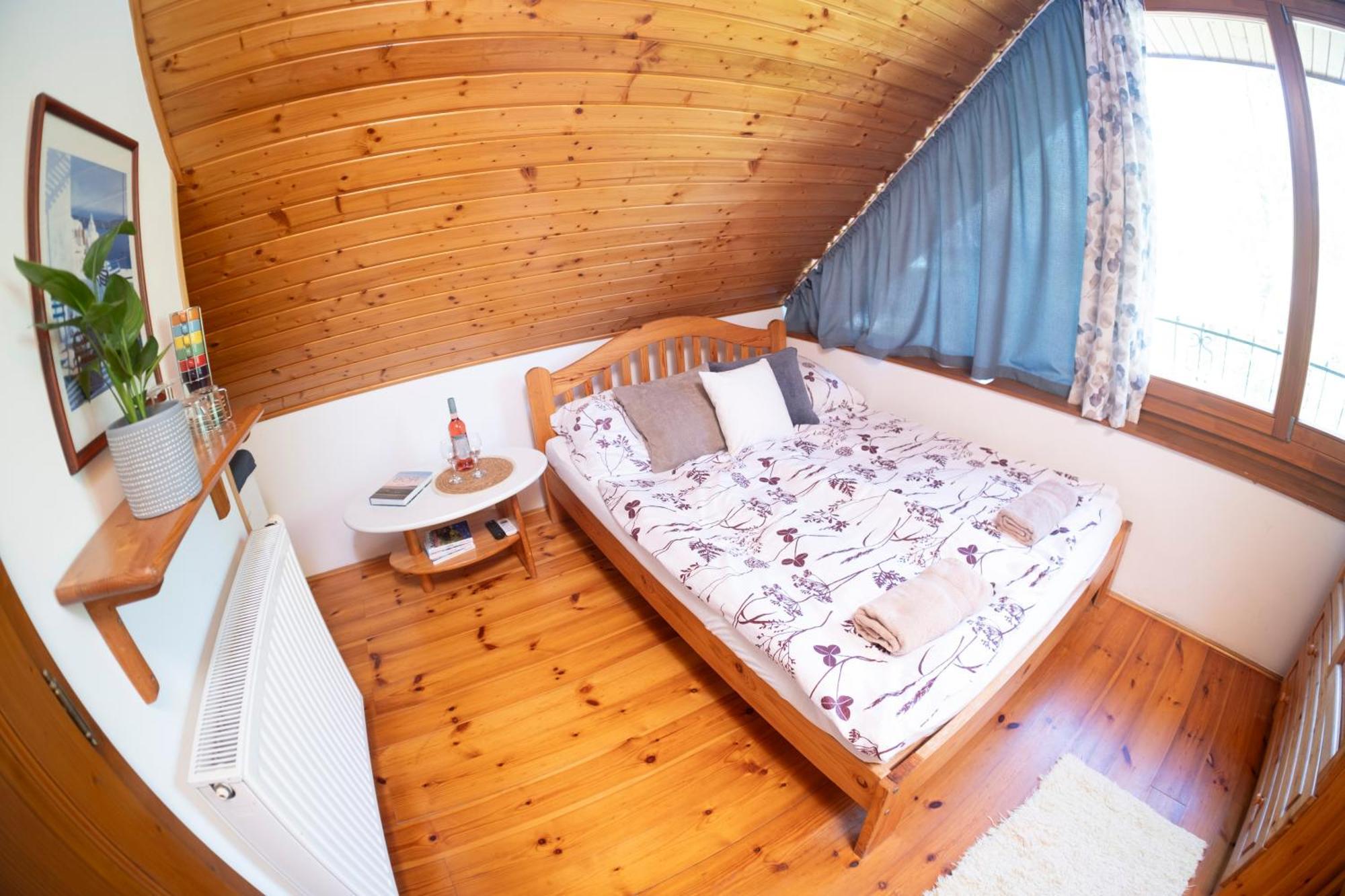 Vicze Apartmanhaz ชิโอฟก ภายนอก รูปภาพ