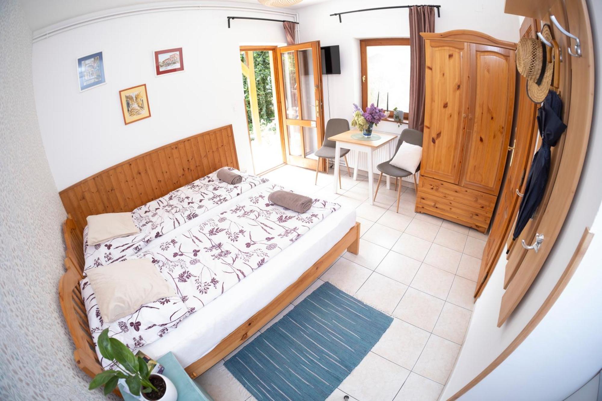 Vicze Apartmanhaz ชิโอฟก ภายนอก รูปภาพ